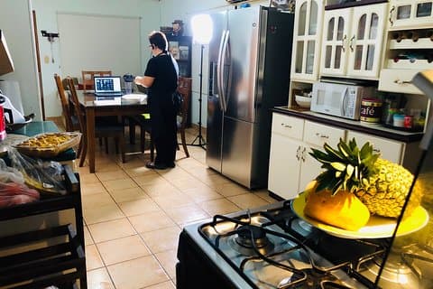Aula on-line no zoom: Cozinhando comida caseira na Costa Rica