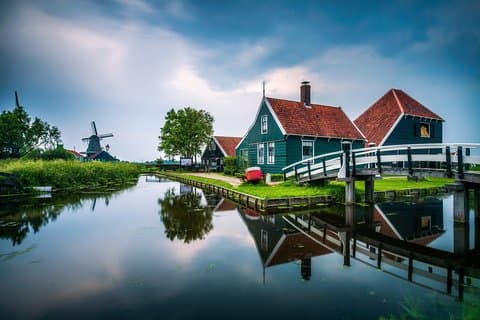 Northern Highlights Tour: Besuchen Sie 4 großartige Orte von Amsterdam aus