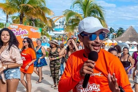 Aula de Salsa ou Bachata em Puerto Morelos Atividades para fazer em Puerto Morelos