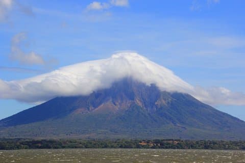 Expedição em grupo pequeno dos destaques de Ometepe com o Museu El Ceibo