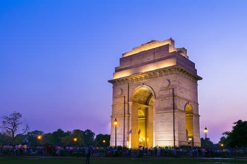 Patrimonio dell'India con il treno Satabdi