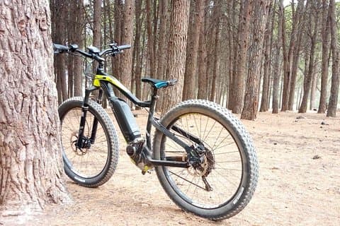 Viagem de um dia de bicicleta elétrica de Marrakech ao vale do Atlas Mountain Imlil