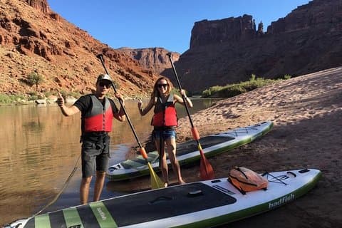 Flatwater Fun: Stand Up Paddleboarding sul fiume Colorado