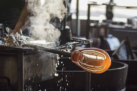 Cervejaria Pilsner privada e excursão de um dia de luxo às vidrarias da Boêmia