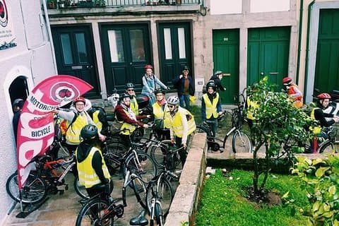 Historisk guidad tur - Elcykel (heldag)