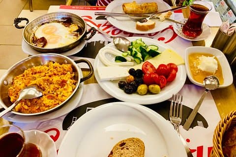 Two Continents Istanbul Food Tour - Private and Guided