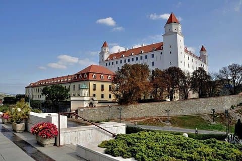 2 dager Wien - Bratislava PRIVAT guidet turpakke fra Budapest med lunsj