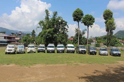 Katmandu: Kör till Pokhara med privat bil