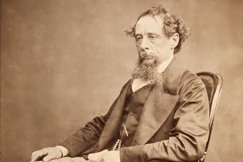 Excursão diurna de Portsmouth, local de nascimento de Charles Dickens saindo de Londres