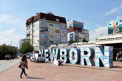 Privat transport fra Tirana til Pristina, Kosovo