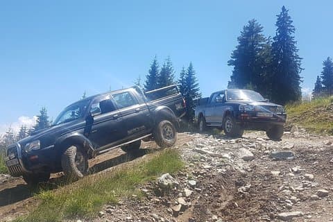 Aventura en jeep privado en la montaña Mystic Strandzha