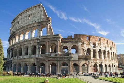 Colosseum og Forum Romanum