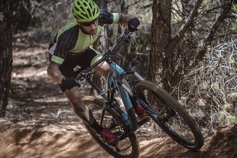 3 uur mountainbike fietstocht met gids in Costa del Sol