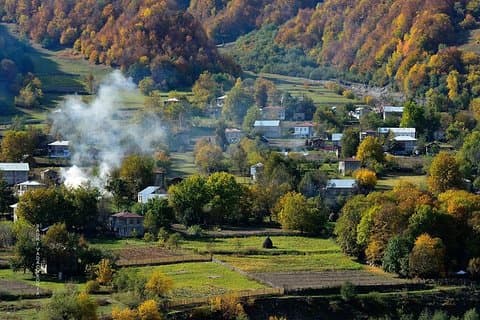 クタイシからニコルツミンダへの日帰り旅行
