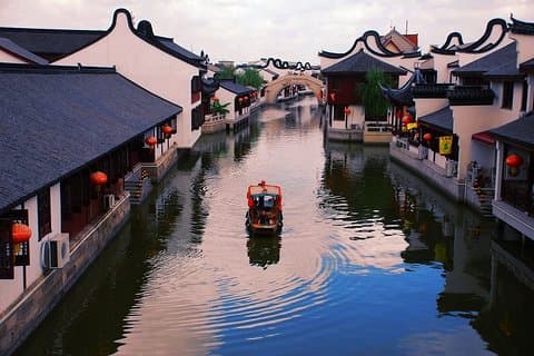 Zhaojialou Water Town halvdag privat tur fra Shanghai