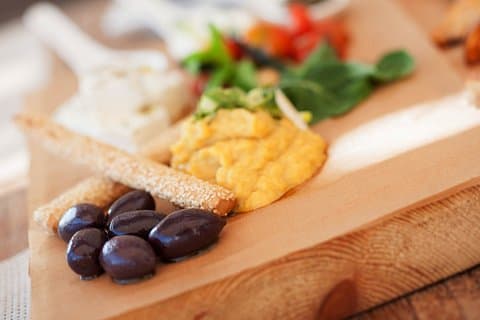 Small-Group Greek Food and Wine Tasting Tour in Santorini