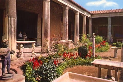 Pompeii Ruins Half-Day Tour from Sorrento with Guide