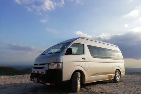 Transfer von Monteverde nach Arenal und La Fortuna für bis zu 5 Passagiere. (Einweg)