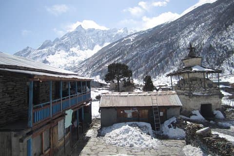 Manaslu Circuit Trek 17 netter 18 dager
