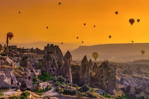 Tour pela Turquia: Istambul, Laodiceia, Pamukkale, Éfeso, Cappadocia
