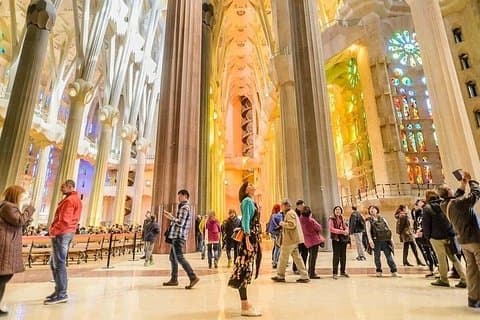Barcelona Gaudi Tour: Sagrada Família, Casa Batlló & Casa Mila