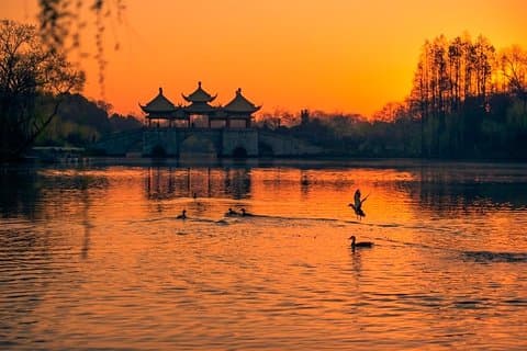 Half-day Private Yangzhou Sunset Tour with Boat Ride