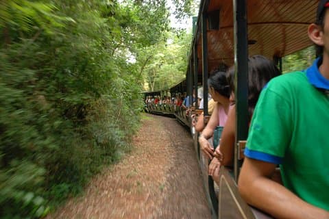 3 - Dia de exploração das Cataratas do Iguazu da Argentina e do Brasil