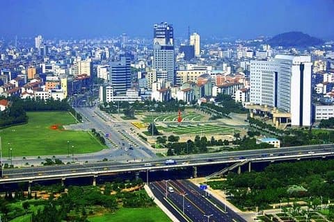 Private Transfer from Wuxi or Sunan Shuofang Int'l Airport to Jiangyin City