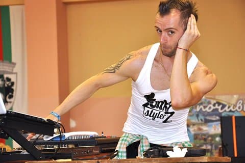Professioneller Tanz Nation Gruppenkurs in Sliven