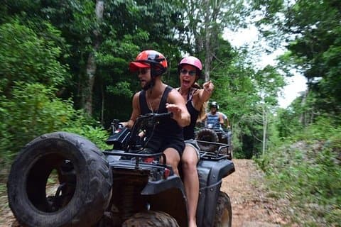 Fantastisk upplevelse ATV (delad), Zipline och Cenote + Rundtransport