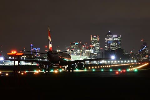 Transfer privato da e per l'aeroporto di London City (da W1 a W7)