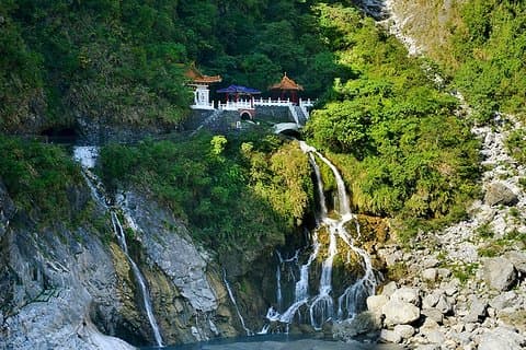 Charter privato di auto multi-città per Taiwan