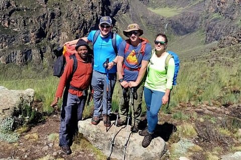 Trekking au Mont Kenya 5 jours sur la route Sirimon
