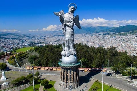 Private Arrival Transfer from Airport to Quito - One Way