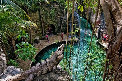 Private Tour Pyramids Tulum e Coba com Show da Noite no Parque Xcaret