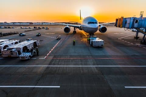 Trasferimenti privati tra gli aeroporti di Londra Heathrow - Londra Luton
