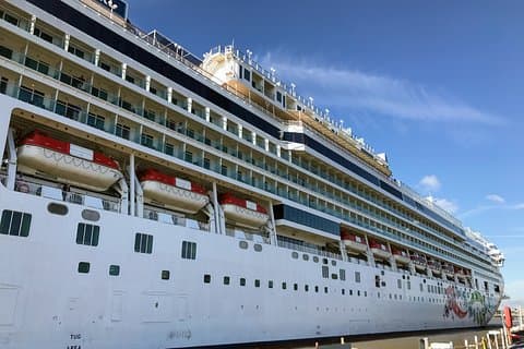 Private overførsler til/fra London Tilbury Cruise Port og London Stansted Airport
