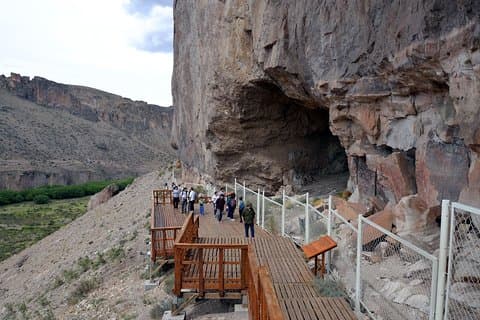 The Cave of the Hands, Santa Cruz - Full day