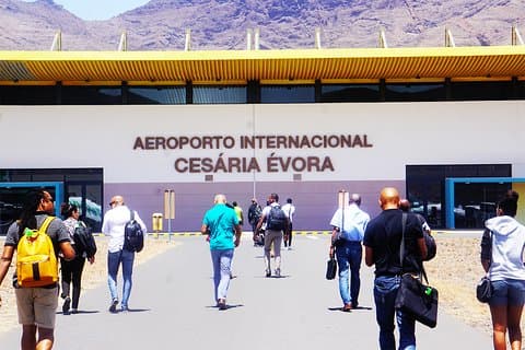 São Vicente: Private Transfer from Airport to São Pedro or Vice Versa