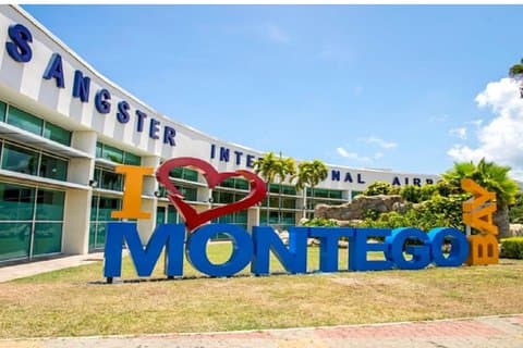 Aeroporto - Ocho Rios Hotéis Transfers e Devoluções