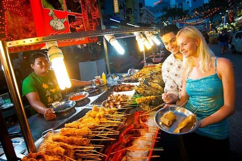 Private Tour: Lepak-Lepak at Local Night Markets & Mamak Stalls