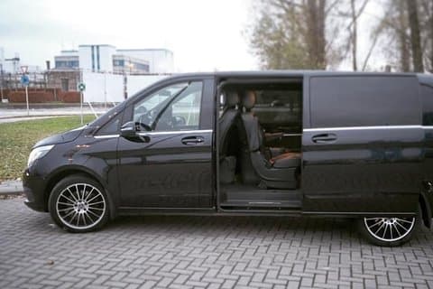 Antwerp Shuttle Transfer Schipol Airport Amsterdam (1 to 8 Places)