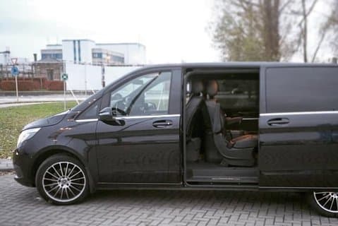 Brussel Taxi Tomorrowland Boom (1 til 8 seter)