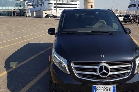 Overfør Roms centrum til havnen i Civitavecchia og omvendt
