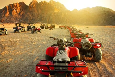 Sunset Desert Safari Trip mit dem Quad