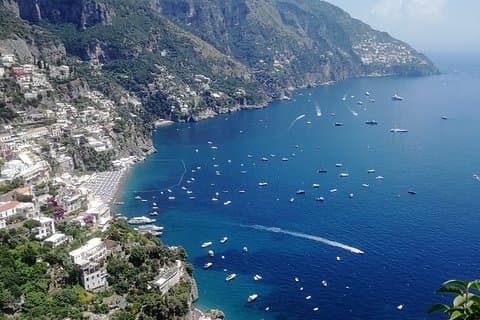 Private transfer Naples Amalfi / Ravello or vice versa