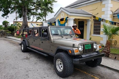 Funky Jeep Adventure i Nassau