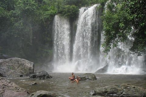 Phnom Kulen Wonders: En resa genom naturen och historien