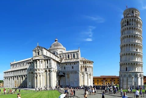TRANSFER PRIVADO: de Cinque Terre a Florença com paradas em Lucca e Pisa