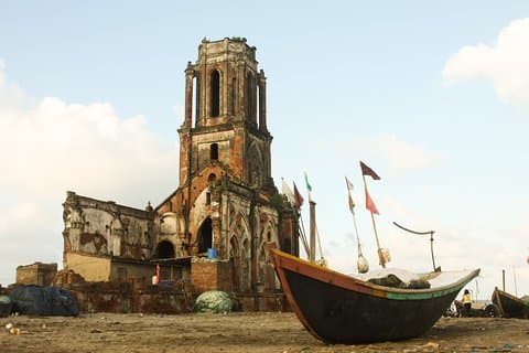 Coastal Life and Fishing Villages | Photo Tour from Hanoi